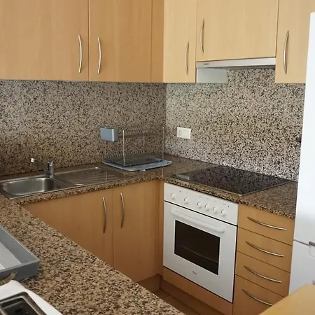 Encantador Familiar 4 Px Con Terraza, Parking Y Wi-fi En Apartamento *