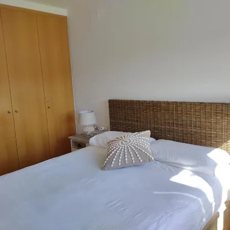 Apartamento Encantador Familiar 4 Px Con Terraza, Parking Y Wi-fi En Llançà