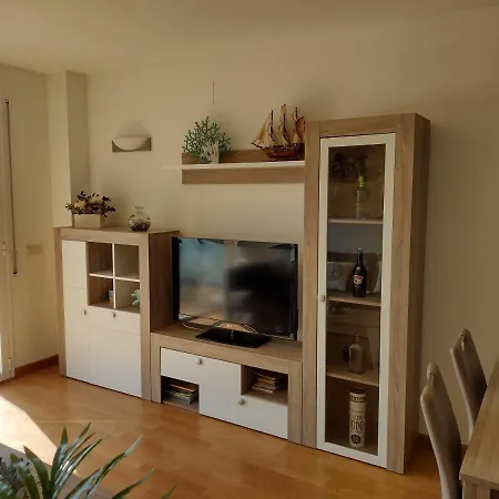 Apartamento Encantador Familiar 4 Px Con Terraza, Parking Y Wi-fi En