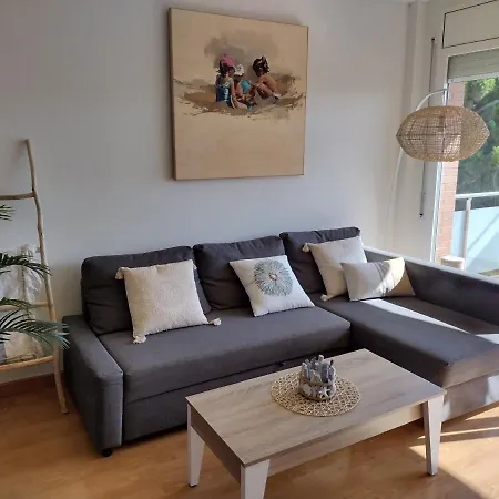 Encantador Familiar 4 Px Con Terraza, Parking Y Wi-fi En * Llançà