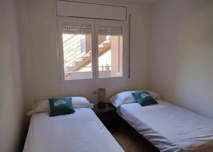 Lägenhet Encantador Familiar 4 Px Con Terraza, Parking Y Wi-fi En